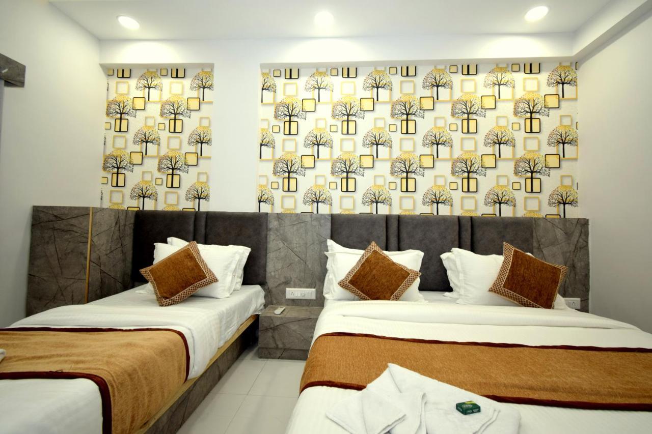 Hotel A1 Vastrapur アーメダバード エクステリア 写真